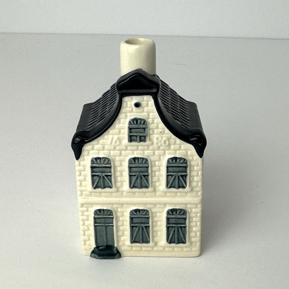 Delft Other - KLM Bols Blue Delft Miniature House Bottle #5  EMPTY 1575 - 2008
